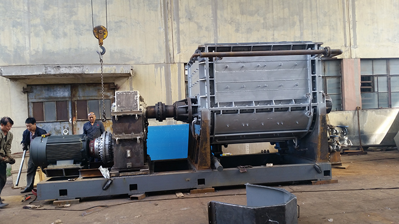 重型高效糊料混捏機(jī)2.jpg 重型高效糊料混捏機(jī)2.jpg