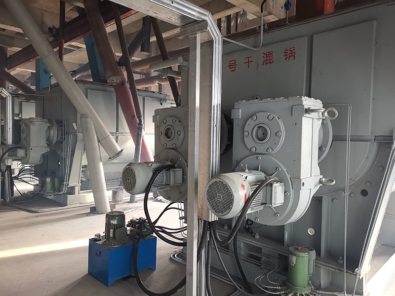 干粉預(yù)熱機3.jpg 干粉預(yù)熱機3.jpg