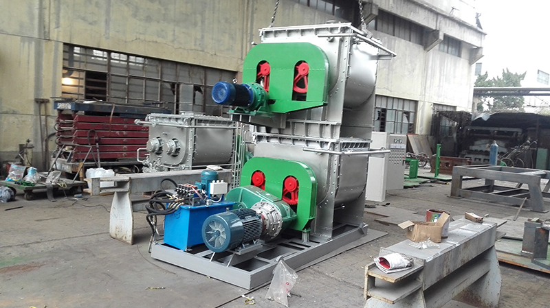 底出料捏合機2.jpg 底出料捏合機2.jpg